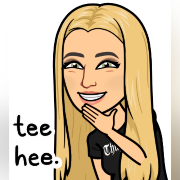 🤭Like this is you wanna come laugh at me🤭 - Picture 5 of 8